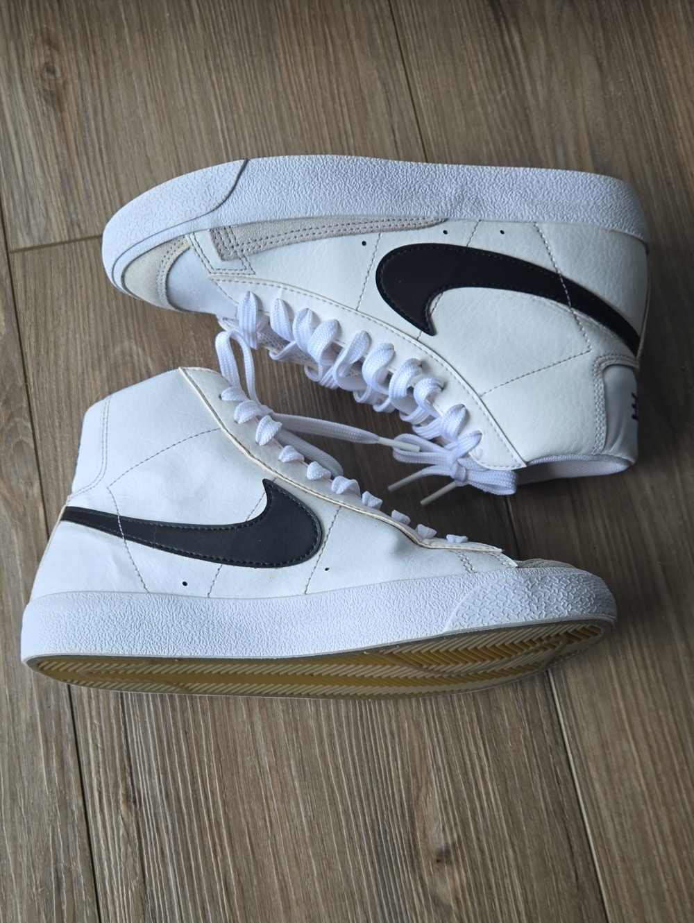 Nike Blazer Mid 77 Vintage Sneakers - Picture 6 of 8
